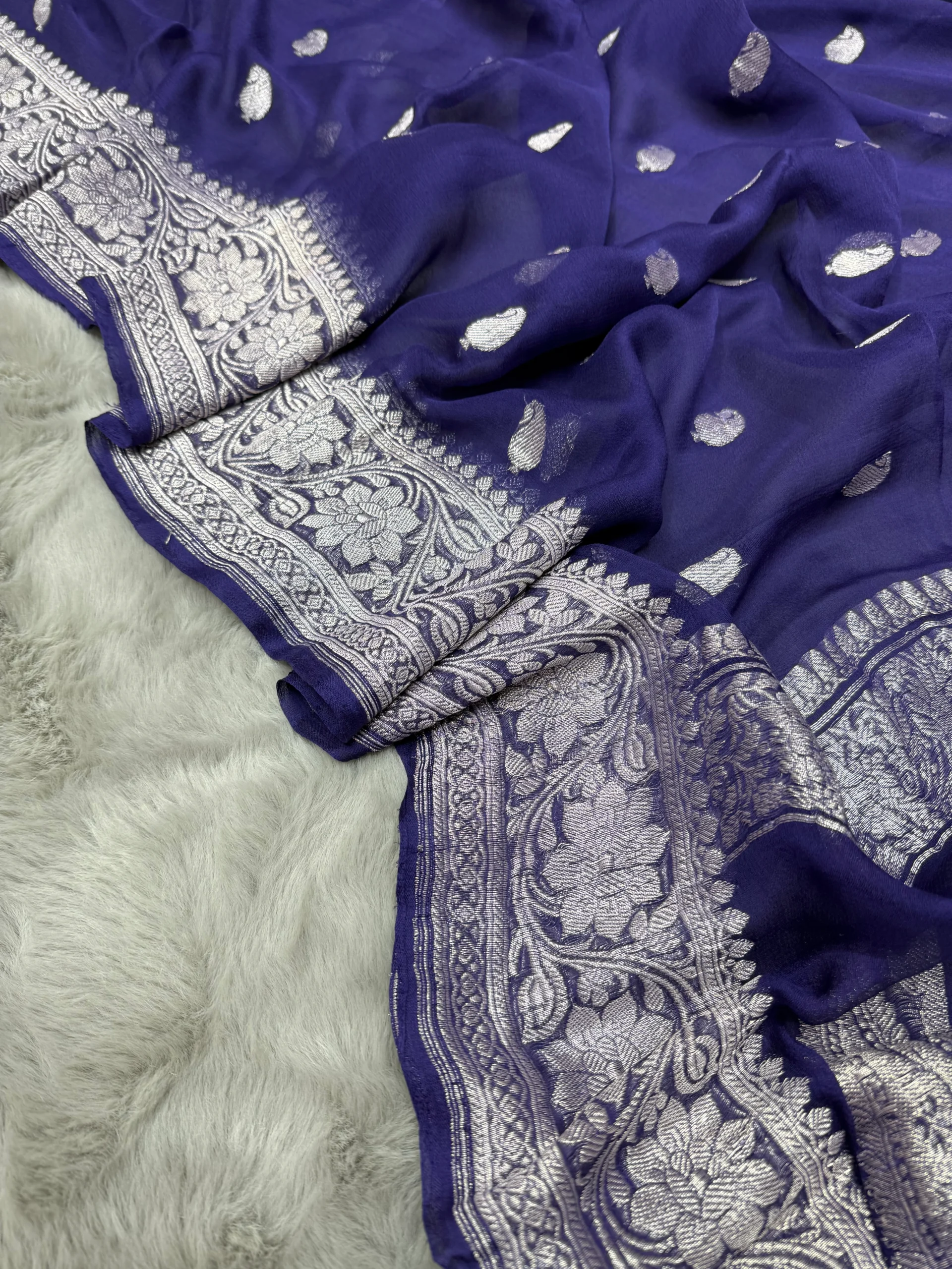 Navy Khaddi Chiffon Banarasi Saree - Image 3