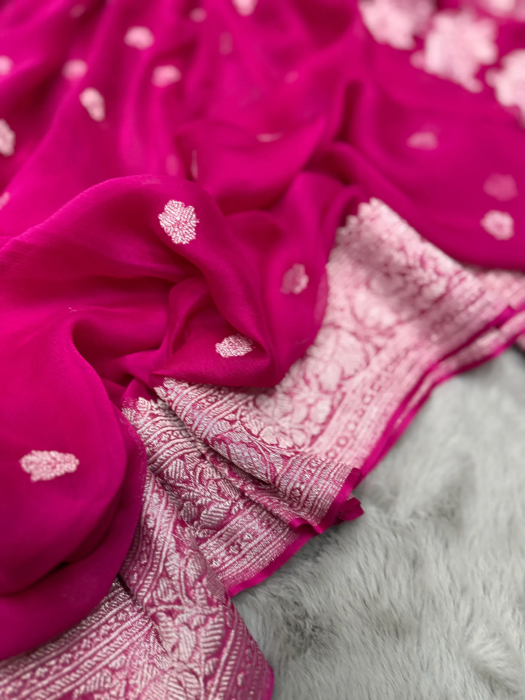 Rani Khaddi Chiffon Banarasi Saree - Image 3