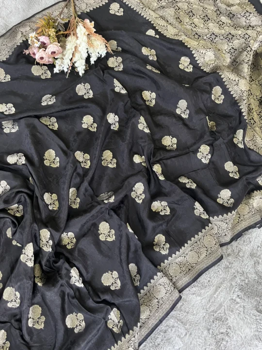 Black Tanchui Buti Munga Silk Saree