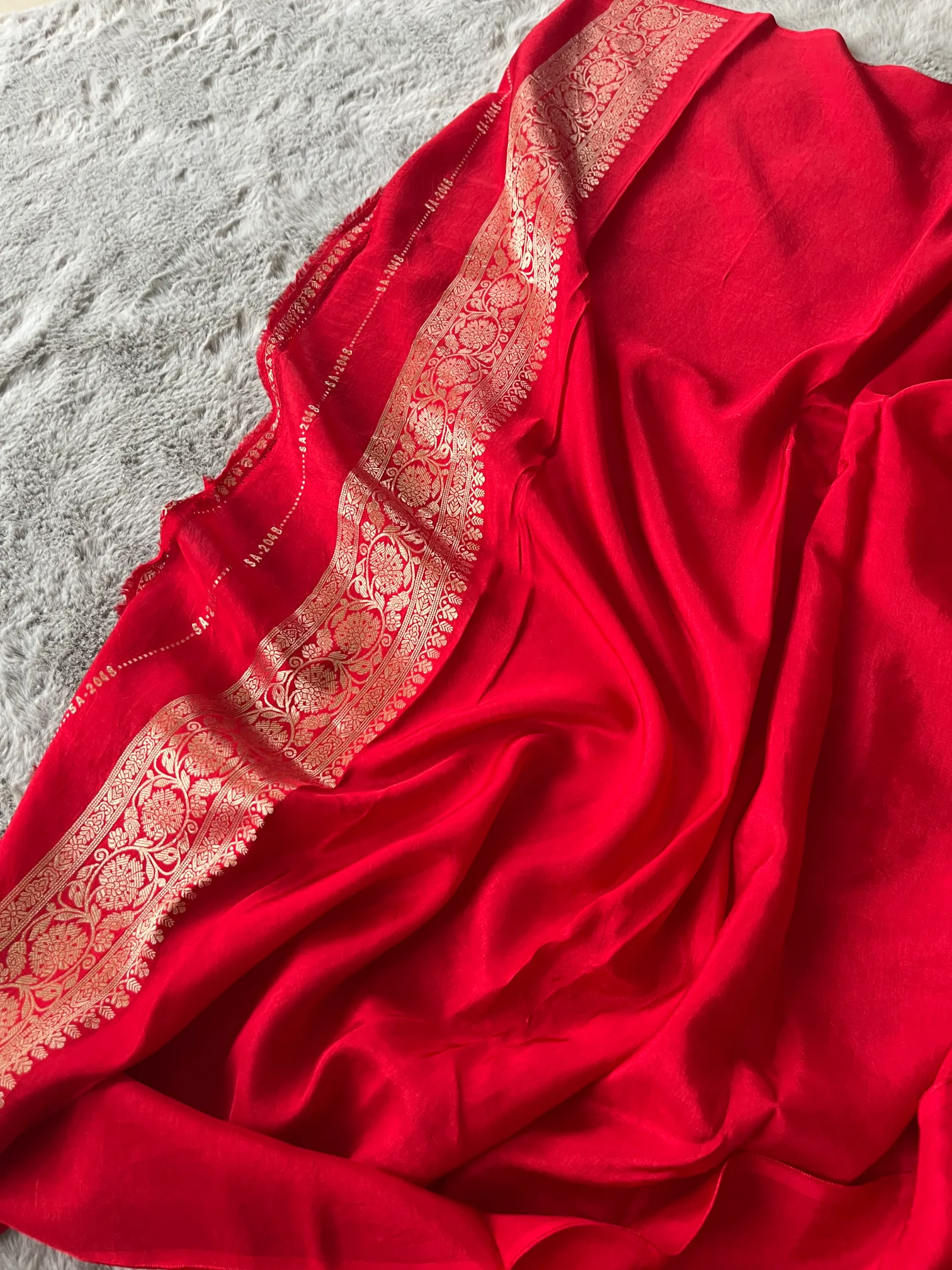 Red Banarasi Buti Munga Silk Saree - Image 3
