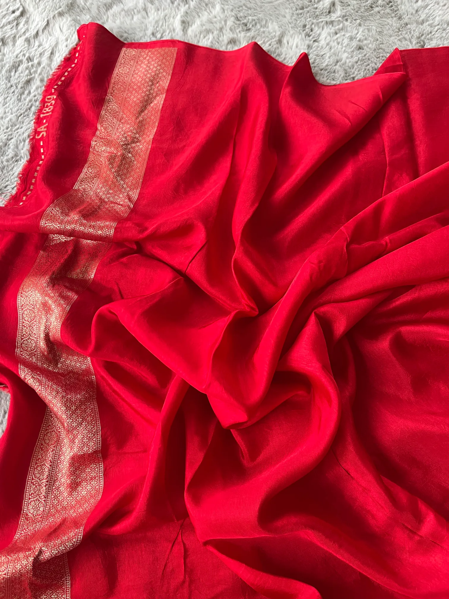 Red Mashroom Buti Munga Silk Saree - Image 3