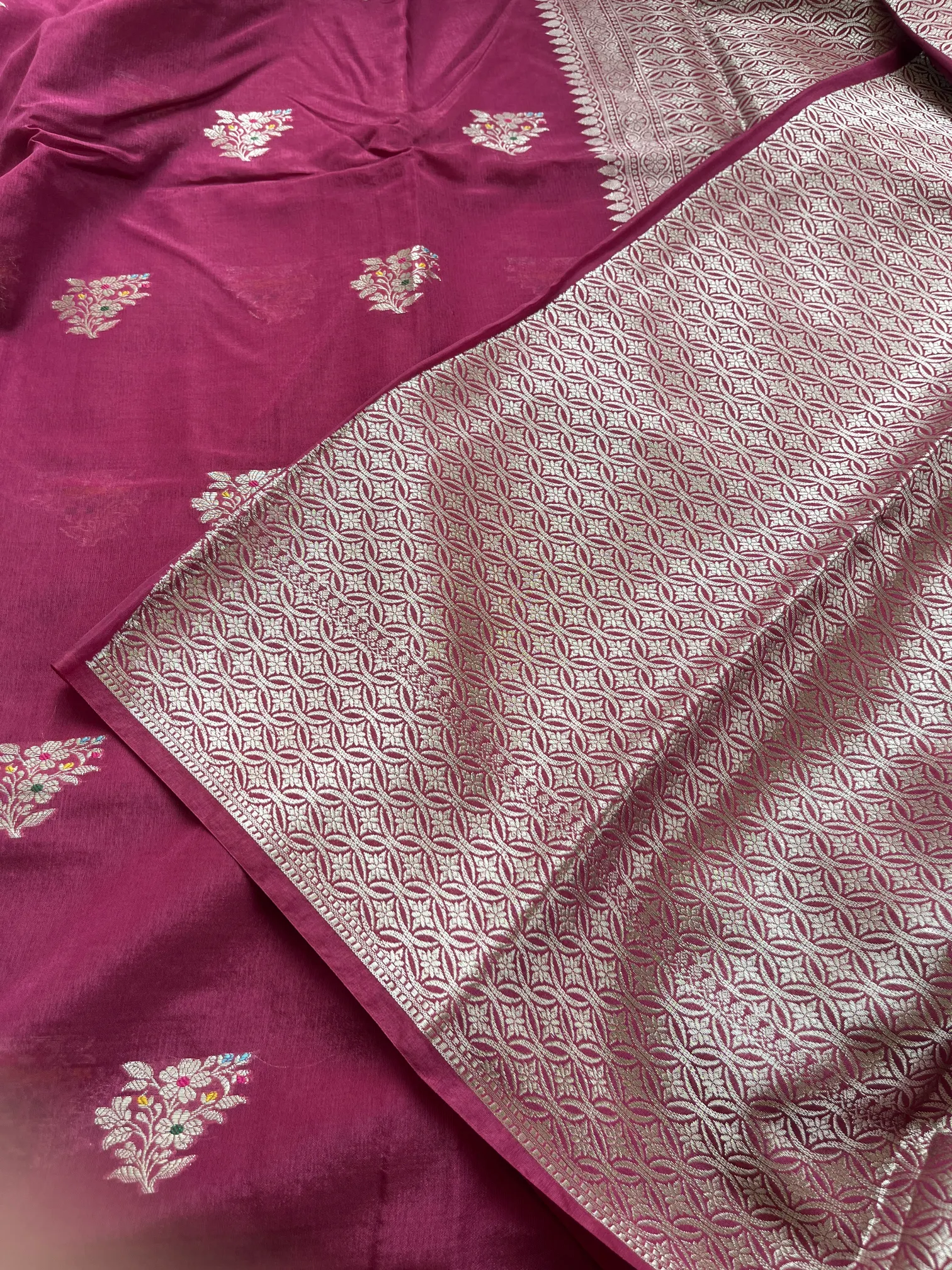 Cherry Minakari Viscose Silk Banarasi Saree - Image 4