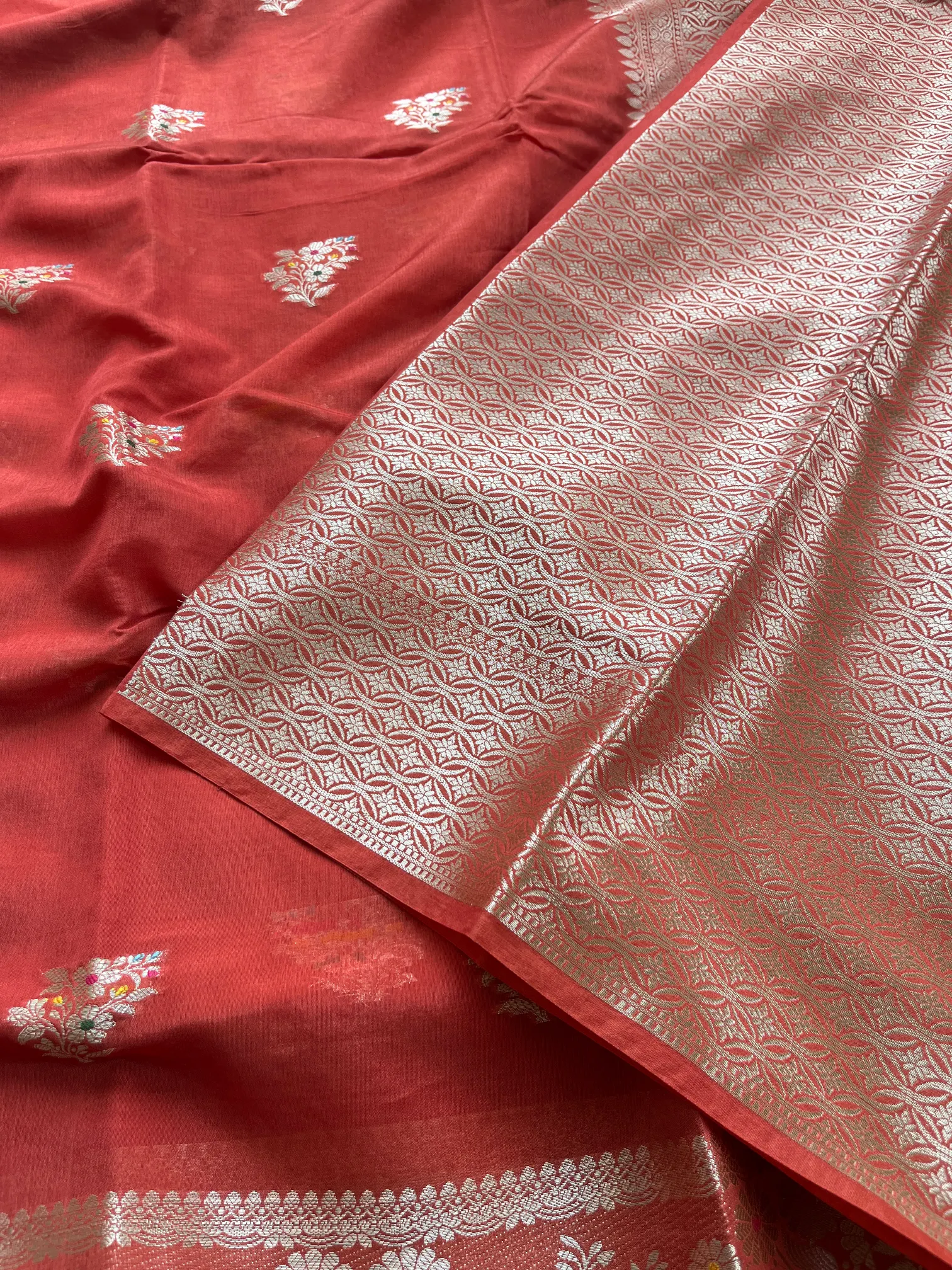 Red Minakari Viscose Silk Banarasi Saree - Image 4