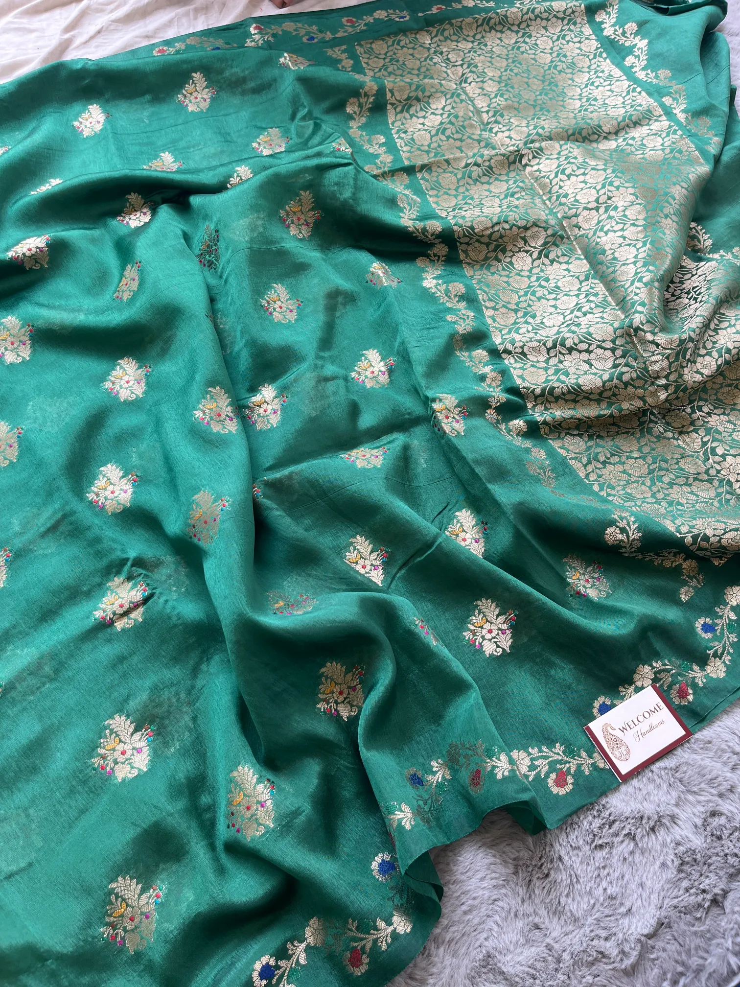 Green Viscose Silk Banarasi Saree - Image 2