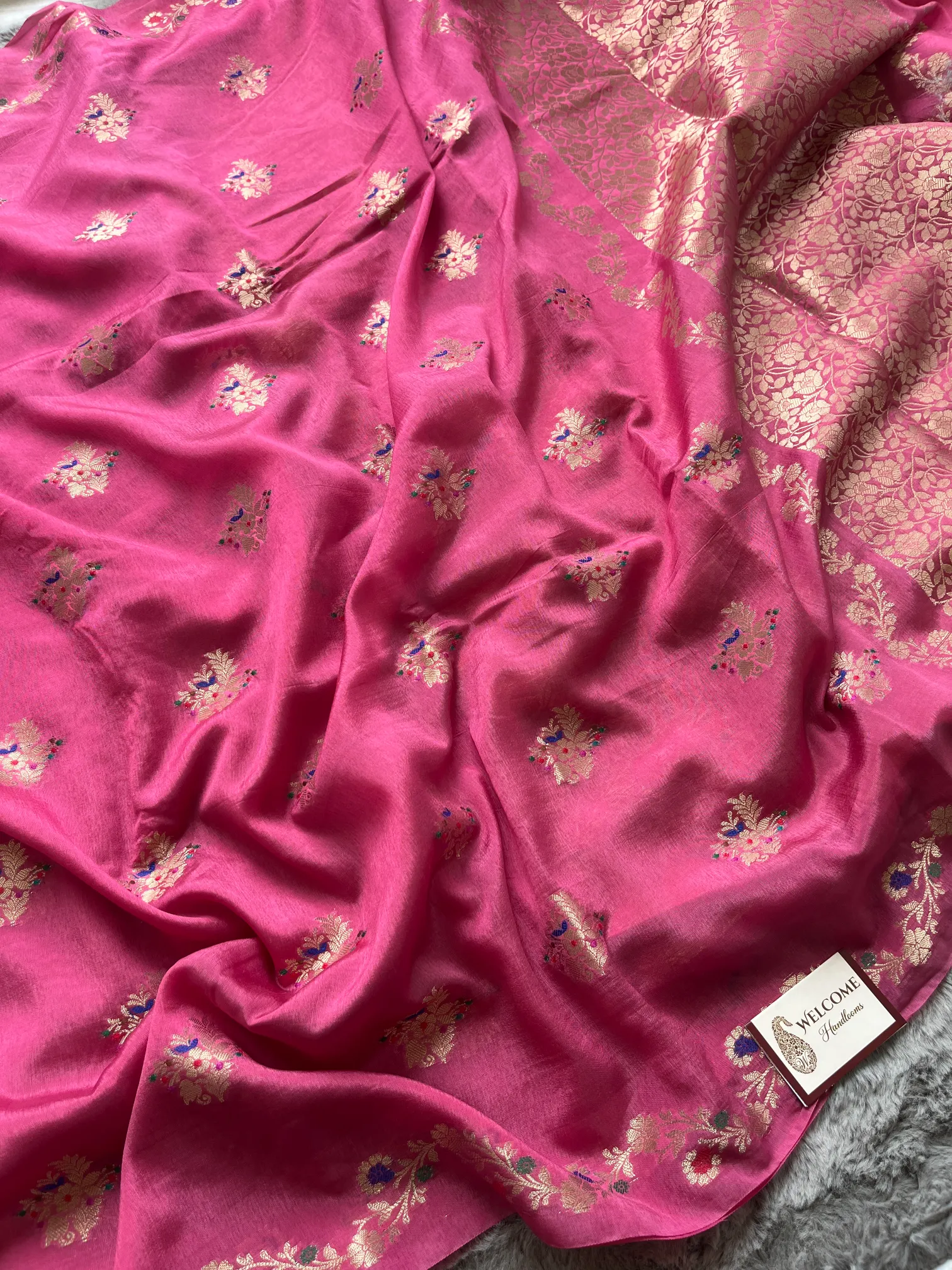 Strawberry Minakari Viscose Silk Banarasi Saree - Image 2