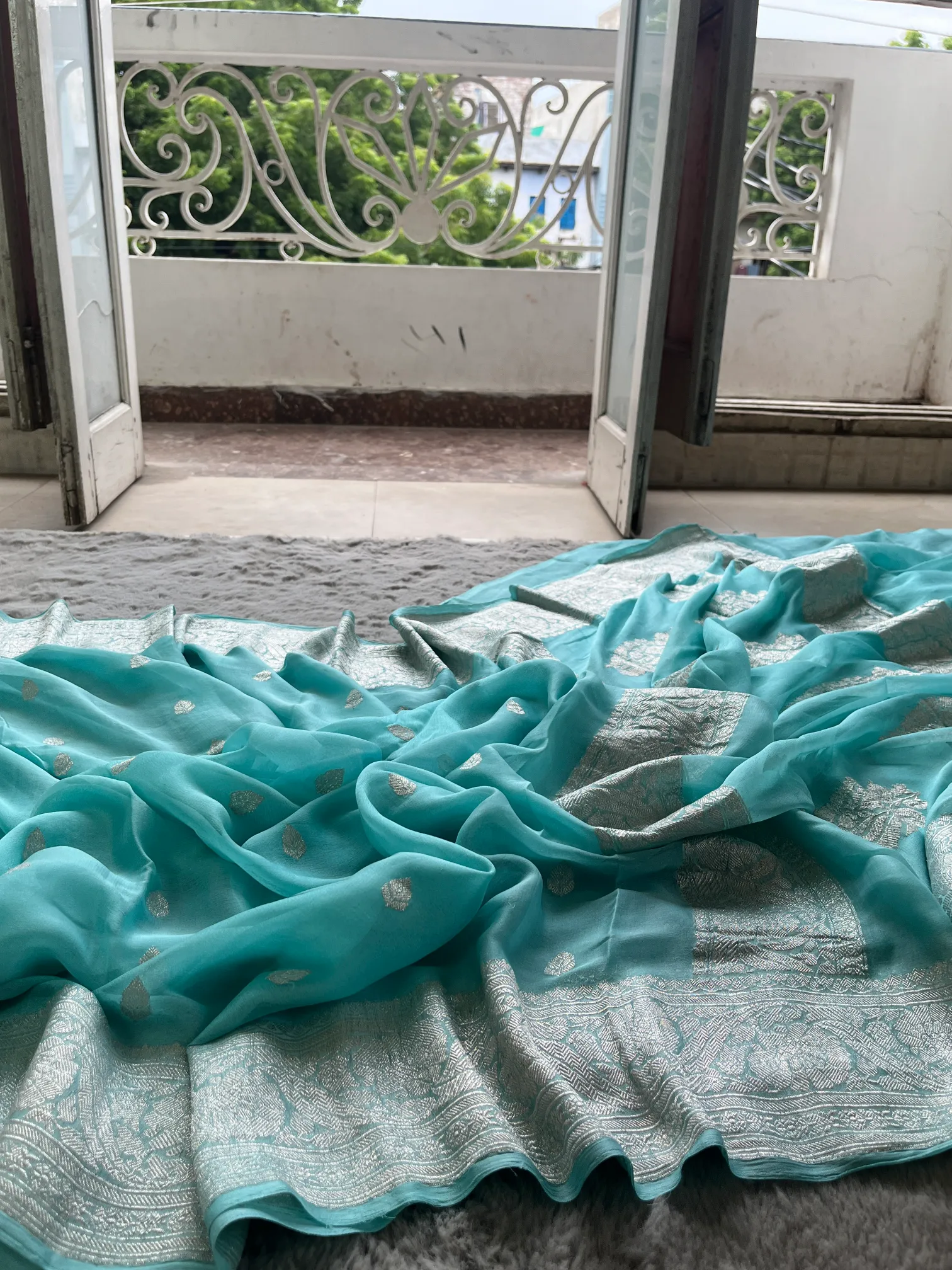 Sky Blue Rangkat Khaddi Chiffon Banarasi Saree - Image 2